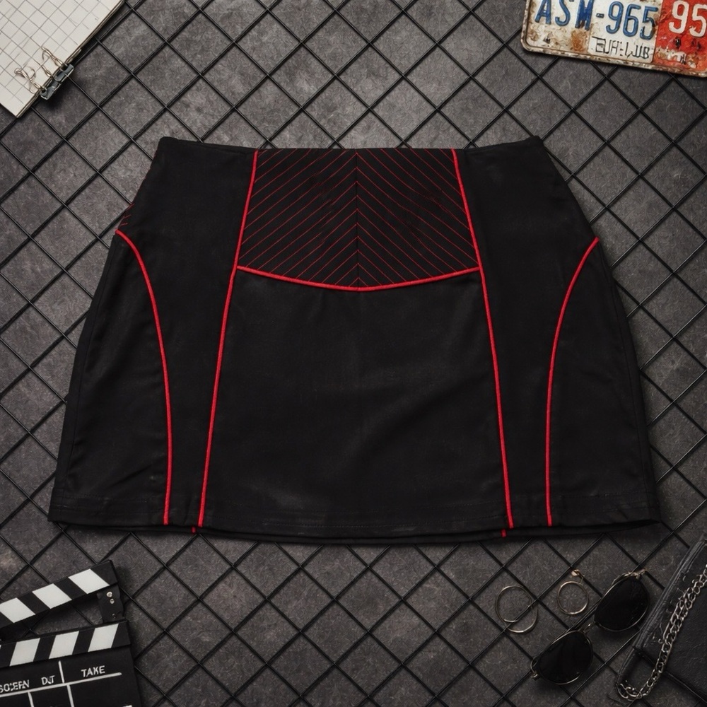 Zara Moto-Style Mini Skirt with Contrast Piping   Womens large